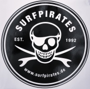 SURFPIRATES Sticker Groß