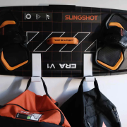 KITEWORKZ Wandhalterung für Kiteboards und Kitetaschen